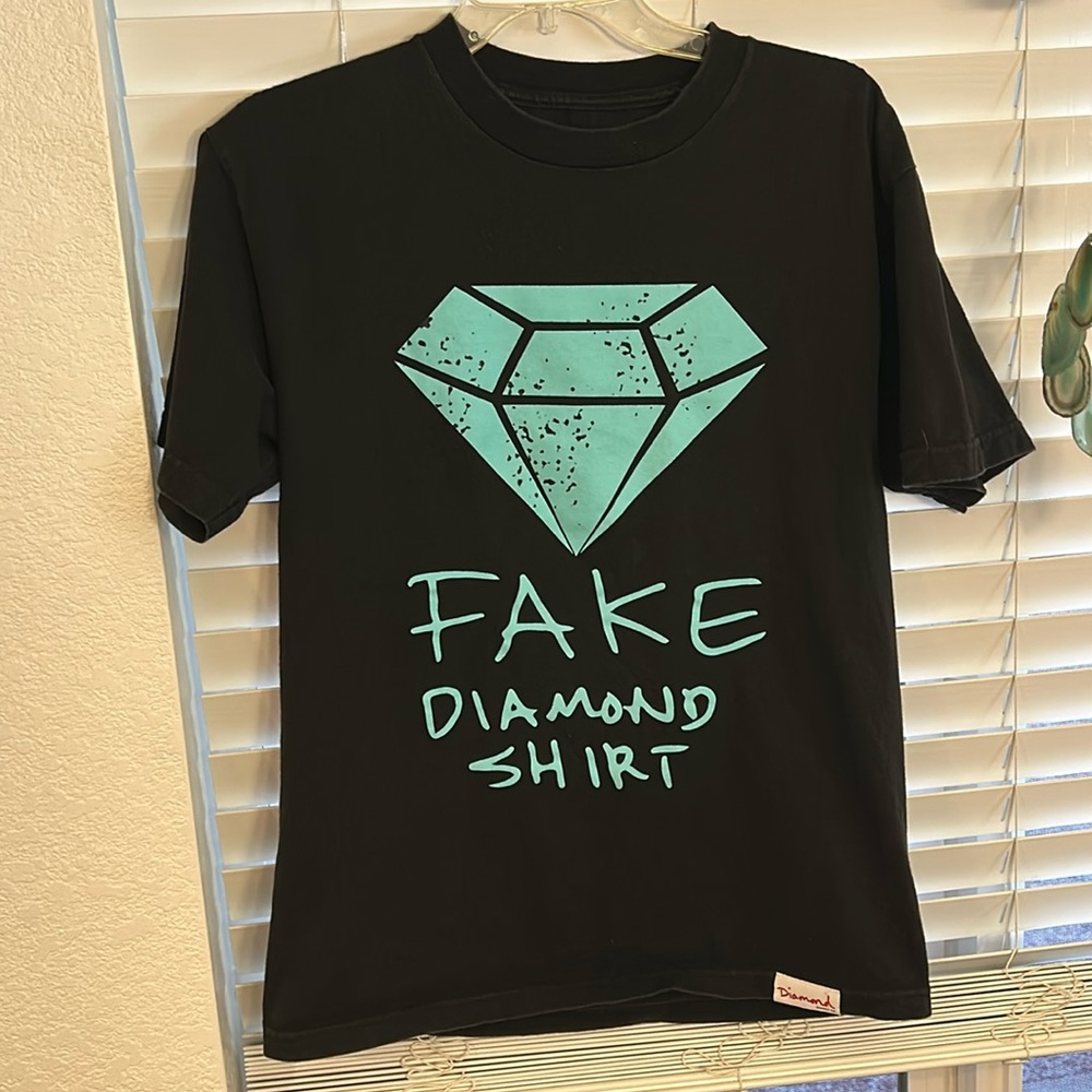Young men, diamond supply, CO T-shirt, size medium​
